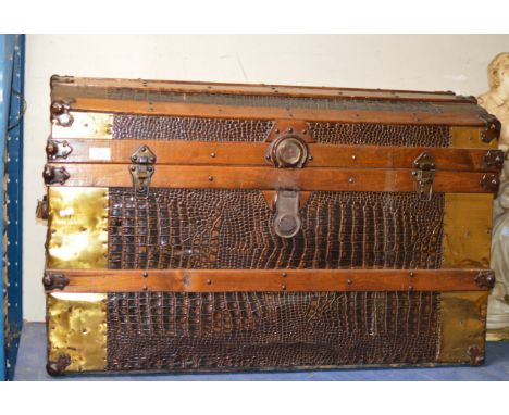 TREASURE CHEST STYLE TRUNK     