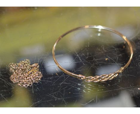 9 CARAT GOLD BANGLE &amp; 9 CARAT GOLD CHAIN - APPROXIMATE WEIGHT = 7 GRAMS     