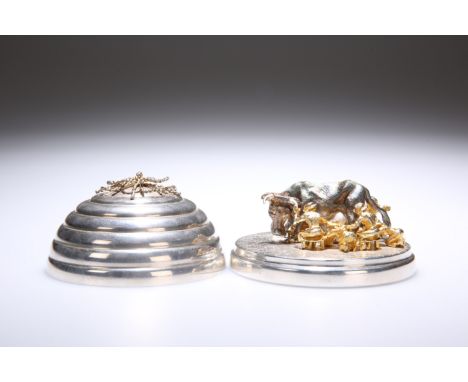 AN ELIZABETH II PARCEL-GILT SILVER SURPRISE PRESENT FROM THE TWELVE DAYS OF CHRISTMAS SERIES, BY STUART DEVLIN, LONDON, 1977,