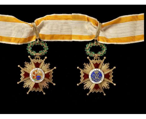 Spain, Order of Isabella The Catholic, 3rd Class Neck Badge, silver gilt and enamel, complete with original ribbon, 44.2g som