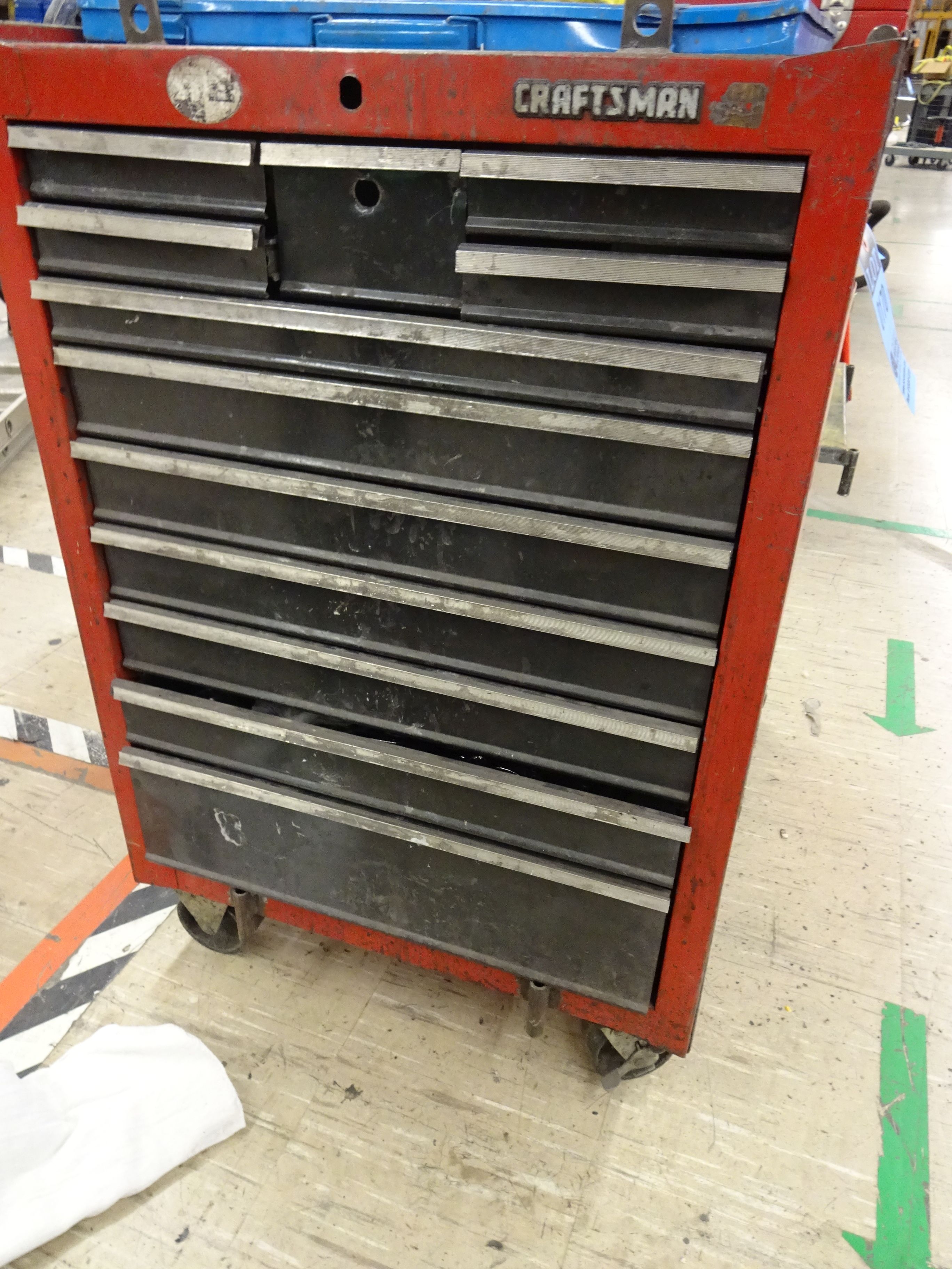 { Group of lots 170, 171 } } } } } } } } } } } } 12DRAWER CRAFTSMAN MECHANICS TOOL BOX WITH TO