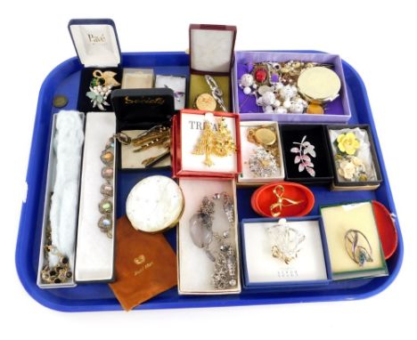 A group of modern costume jewellery, to include Trifari, Eisenberg, compact mirrors, tie clips, brooches, necklaces, etc.  (a