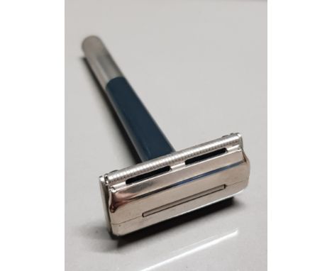 VINTAGE WILKINSON SWORD SAFETY RAZOR