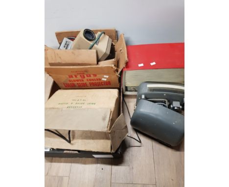 BOX CONTAINING VINTAGE RADIO AND 2 PROJECTORS ETC