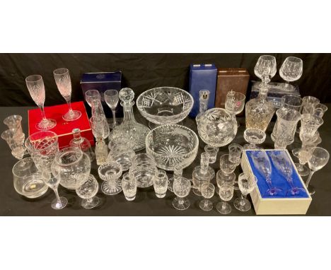 A Royal Brierley cut glass ship's decanter; a set of four cut glass thistle glasses; three custard cups; a Brierley ovoid bow