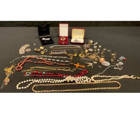 Costume Jewellery - assorted necklaces, rings, brooches, a harmonica, beads, six half crown coins; qty 