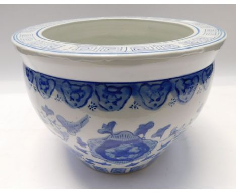 A 20th Century blue and white Chinese planter.