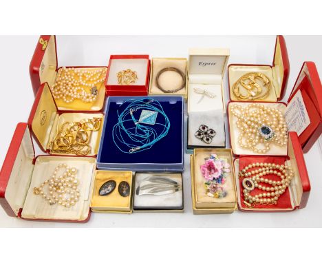 Costume jewellery a collection of items to include Christian Dior, Ciro, Wedgwood etc most items boxed