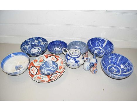 GROUP OF CERAMICS MAINLY JAPANESE BLUE AND WHITE WARES