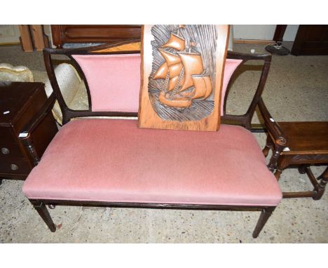 EDWARDIAN STYLE UPHOLSTERED SOFA,LENGTH APPROX 126 CM