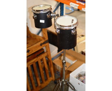 PAIR OF DDRUM BONGO STYLE DRUMS ON ADJUSTABLE STAND     