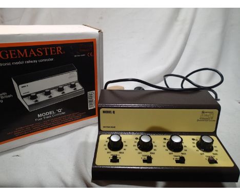 Gaugemaster model Q four track controller, in excellent to near mint condition, possibly unused. UK P&amp;P Group 1 (£16+VAT 