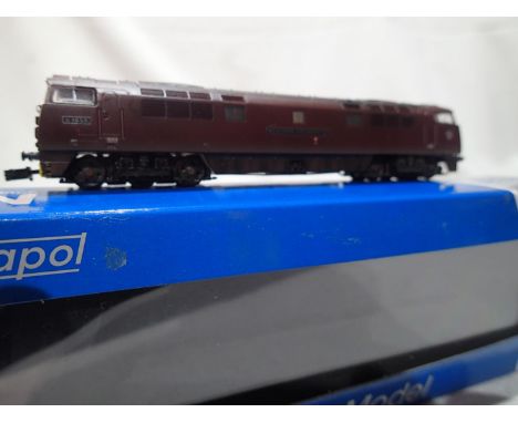 N gauge Dapol class 52, D1000, Western Enterprise, BR Maroon, weathered in excellent condition, box has wear. UK P&amp;P Grou