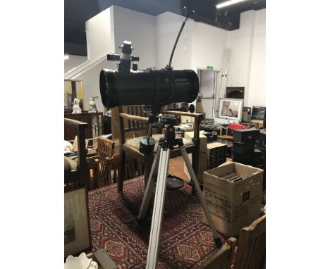 TELESCOPE & TRIPOD