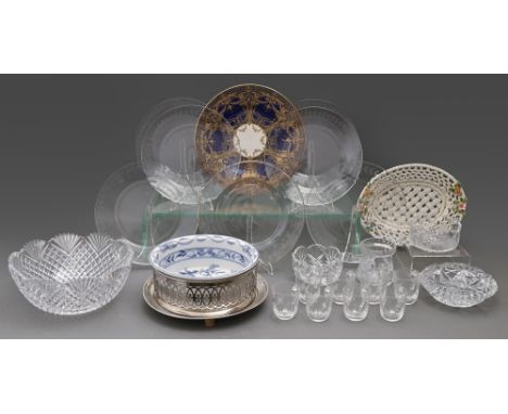 Miscellaneous Royal Worcester and other porcelain and cut glass, early 20th c and later, to include a Meissen Onion pattern b