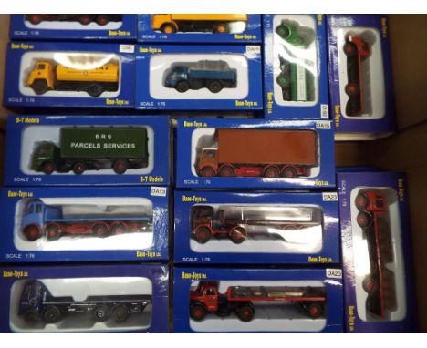 A collection of 27 1:76 scale / OO scale diecast models of commercial motor vehicles by Base Toys, all mint boxed - Est £50 -