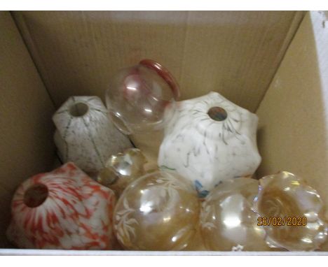 BOX CONTAINING GLASS LAMP SHADES