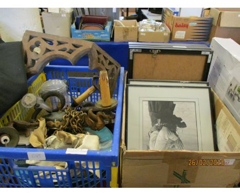 BOX CONTAINING MIXED FRAMED BLACK AND WHITE REPRODUCTION PHOTOGRAPHS, CRATE CONTAINING A THREE BRANCH LIGHT FITTING, COBRA CA