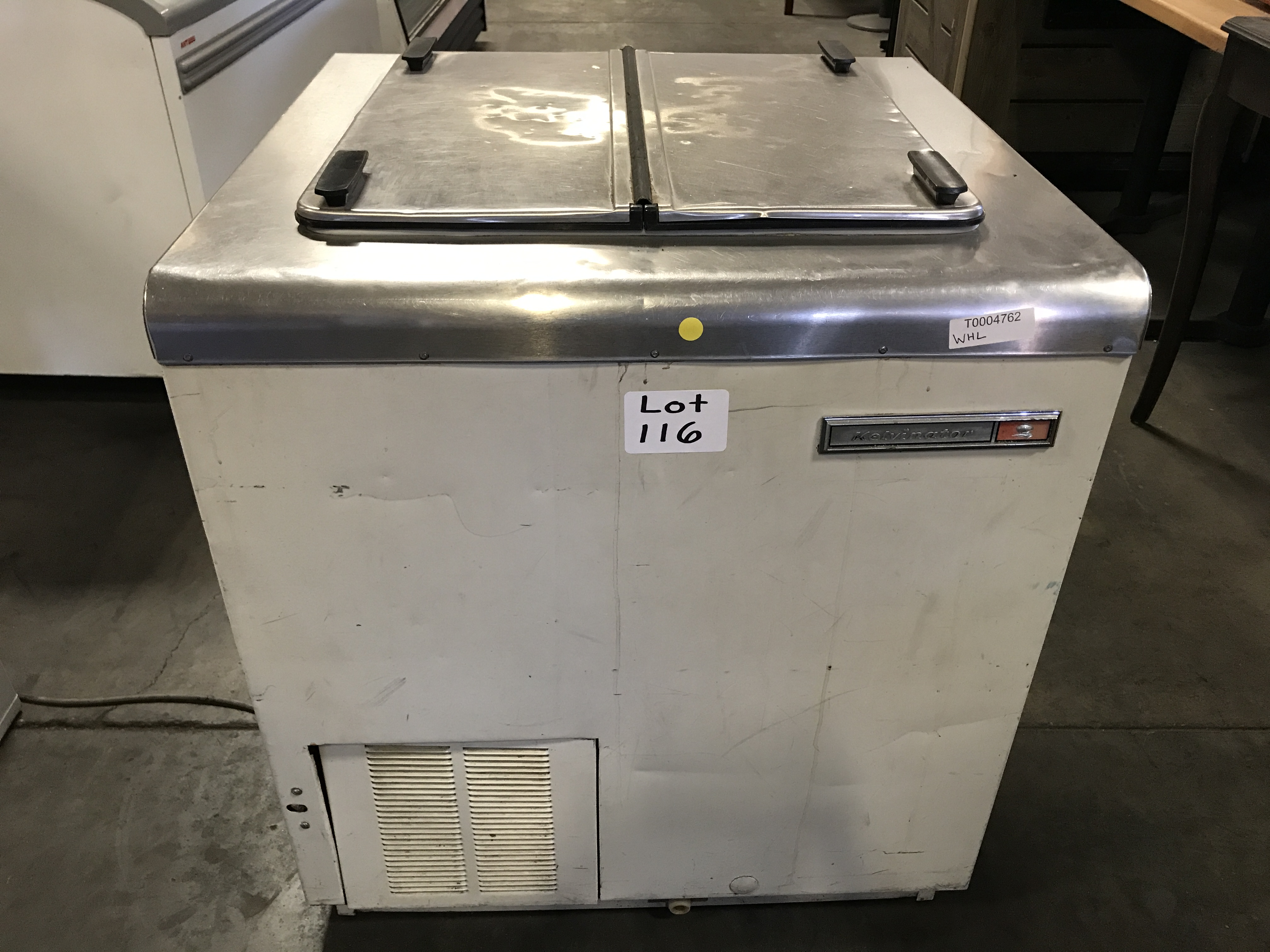 Kelvinator Ice Cream Dipping