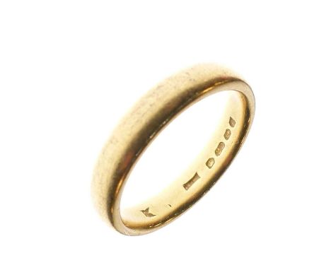 22ct gold wedding band, size M approx, 6g approx
