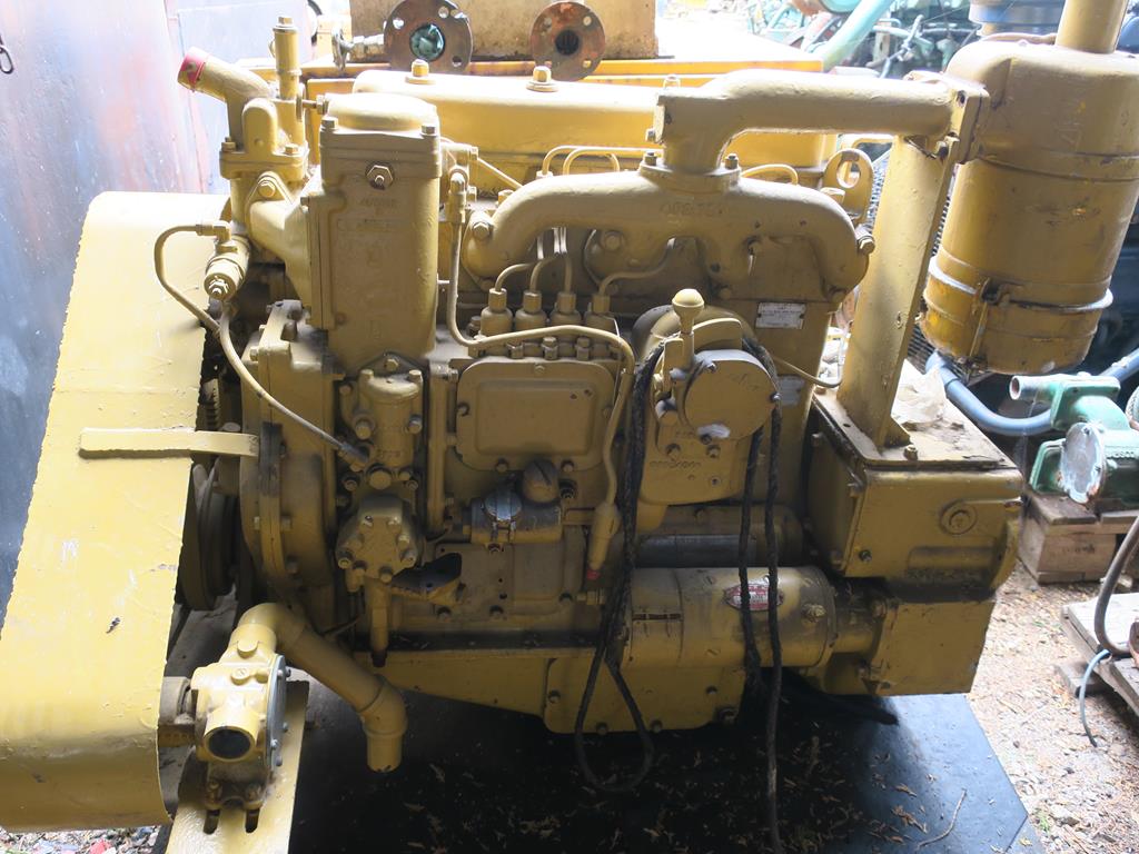 * Caterpillar D311 / D6 4 Cylinder Diesel Marine Engine