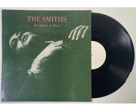 THE SMITHS - THE QUEEN IS DEAD LP (ORIGINAL UK WHITE LABEL TEST PRESSING LP WITH PROOF SLEEVE AND INNERS - ROUGH 96). Top Smi