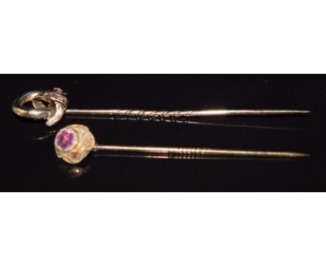 Two Victorian 9ct gold stick pins, 2g