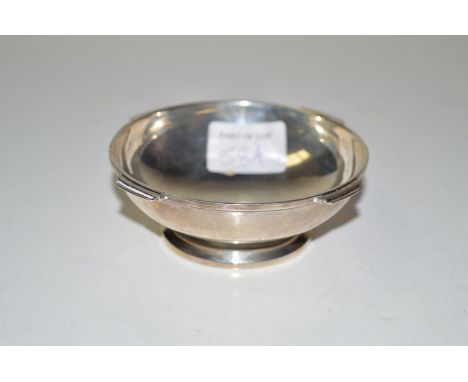 A silver Art Deco bowl with four steps to rim, by R. & F., Birmingham 1936.