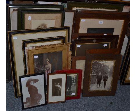 * Of Yorkshire Society Interest, a large collection of late 19th/early 20th century photographs, including a signed portrait 