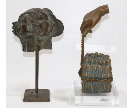Diane, Herzogin von Württemberg (1940).: Alle in Gottes Hand. Bronze. Höhe ca. 38 cm. Breite ca. 25 cm. (inkl. Acrylsockel). 
