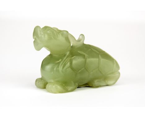 A Chinese carved jade figure of a qilin, 4.5 x 7cm.