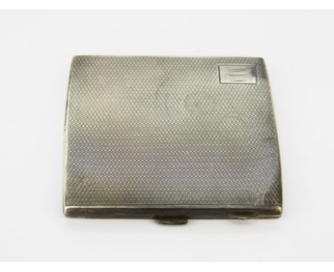 An Art Deco Chester hallmarked silver cigarette case with engine turned decoration, 8 x 8.5cm