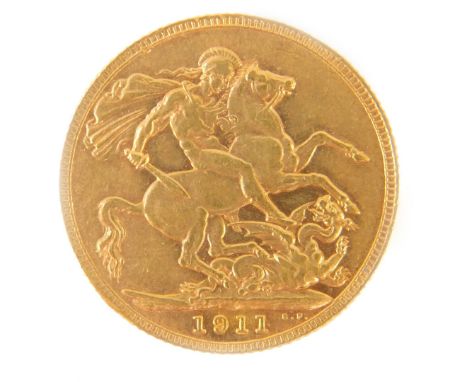 A George V gold sovereign 1911, 8.0g. 