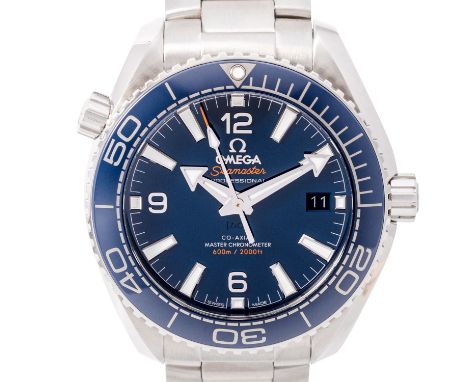 OMEGA Seamaster Planet Ocean Ref 21530402003001 von 2021. Edelstahl mit Taucherlünette und Glasboden. Stahlband mit Faltschli