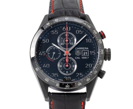TAG HEUER Carrera Ref CAR2A80-0 Herren Chronograph. Box und Papiere. Titan mit schwarzer PVD Beschichtung. Glasboden. Automat