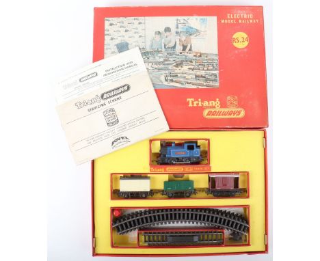 Tri-ang 00 gauge RS.24 Goods train set, boxed set comprising 0-4-0 tank engine Connie, Insulated Fish wagon white, open wagon
