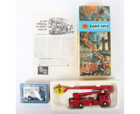 Corgi boxed 1127 Simon Snorkel Fire Engine, excellent condition, couple minor chips, boxed with instructions, very good condi