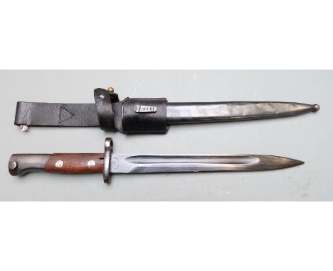Czechoslovakian Mauser bayonet with 44 and manufacturer's name to ricasso, 25cm fullered blade, scabbard and frog&nbsp;