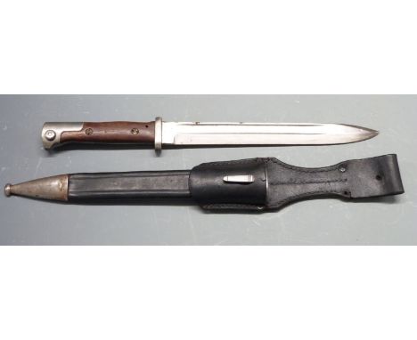 German 84/98 pattern bayonet, Alex Coppel Solingen to ricasso, 4R 8186 to crosspiece, with shaped grips, 25cm fullered blade,