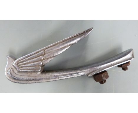 Art Deco vintage car mascot formed as a bird, length 14.5cm&nbsp;