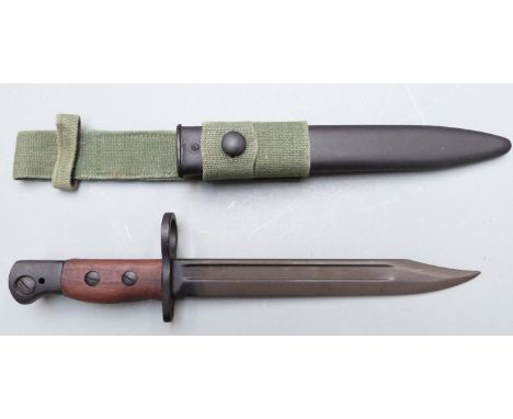 British No5 Mk1 bayonet with wooden grips, 20cm fullered bowie blade, scabbard and frog&nbsp;