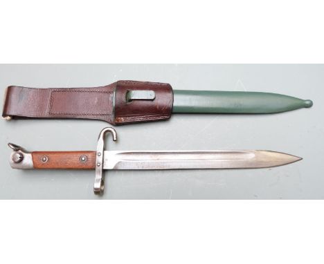 Austrian 1895 pattern bayonet with stamp to ricasso, belt loop and downswept quillon, 25cm fullered blade, scabbard and frog