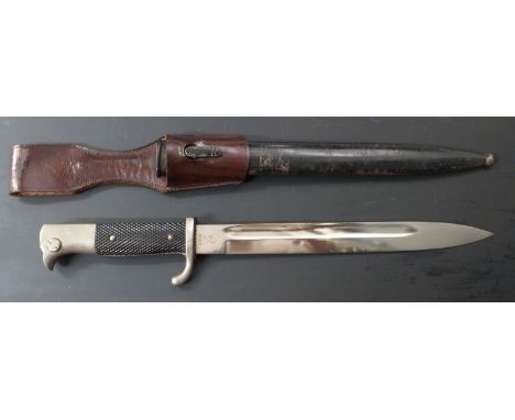 German KS98 pattern bayonet with WKC maker's mark to ricasso, 25cm fullered blade, scabbard and frog