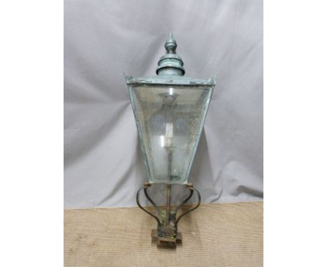 COLLECTING Circa 1920's/30's copper gas lamp by the Anti-Vibration Incandescent Light Company (AVIL), with Foster and Pullen,