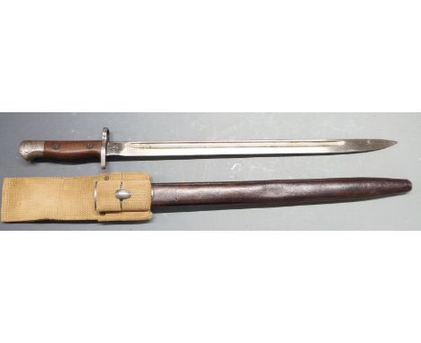 British 1907 pattern sword bayonet, clean stamps to ricasso and pommel, 43cm fullered blade with scabbard and frog