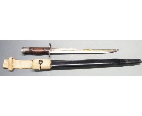 British 1907 pattern sword bayonet, some clear stamps to ricasso, shortened 30cm&nbsp;fullered blade, scabbard and frog