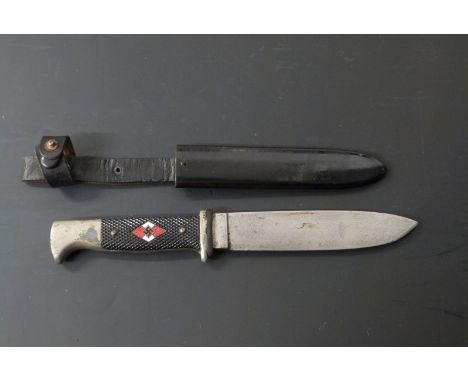 German Nazi Hitler Youth dagger with RZM to 14cm blade and 39 stamped to ricasso, with scabbard and belt loop