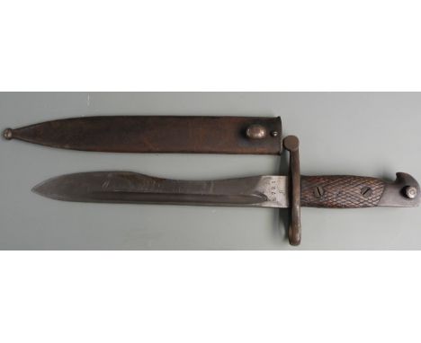 Spanish 1941 pattern Bolo bayonet, Toledo and 5721 to ricasso, 24cm blade with number matching scabbard