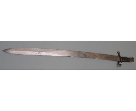 Royal Navy Victorian Volunteer cutlass bayonet with step cut into pommel, blade length 68cm