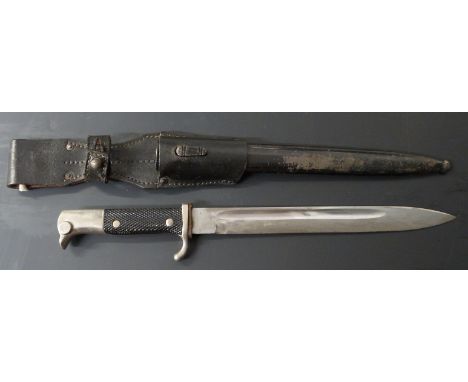 German KS98 pattern bayonet with E Pack &amp; Sohne maker's mark to ricasso, 25cm fullered blade, scabbard and frog
